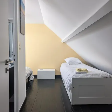 Duplex Terrasse Place Du Marche Апартаменты *