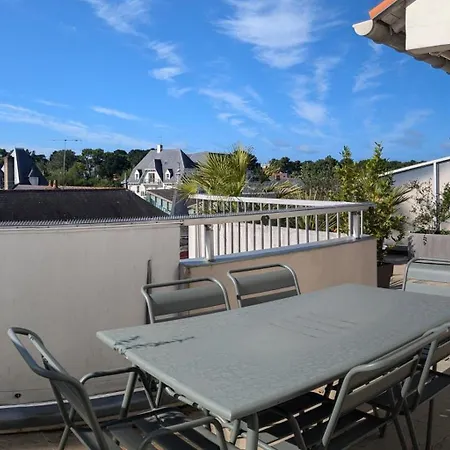 Апартаменты Duplex Terrasse Place Du Marche *